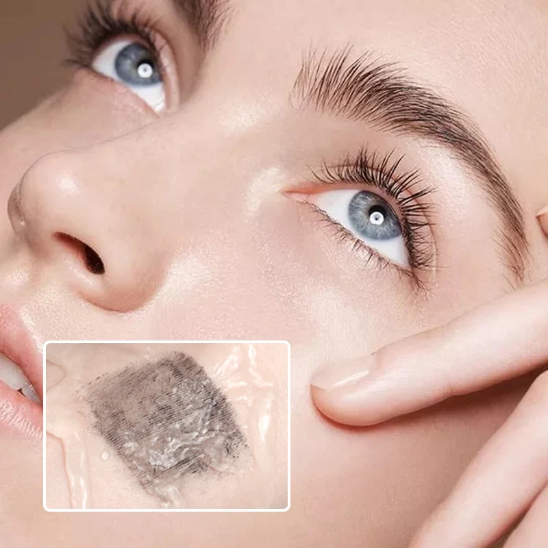 Waterproof mascara in use