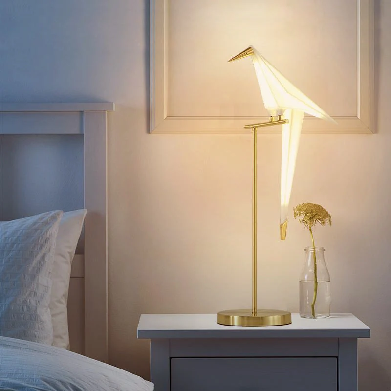 Origami Birdy Table Lamp – Cozy Warm Light and Modern Wing Design