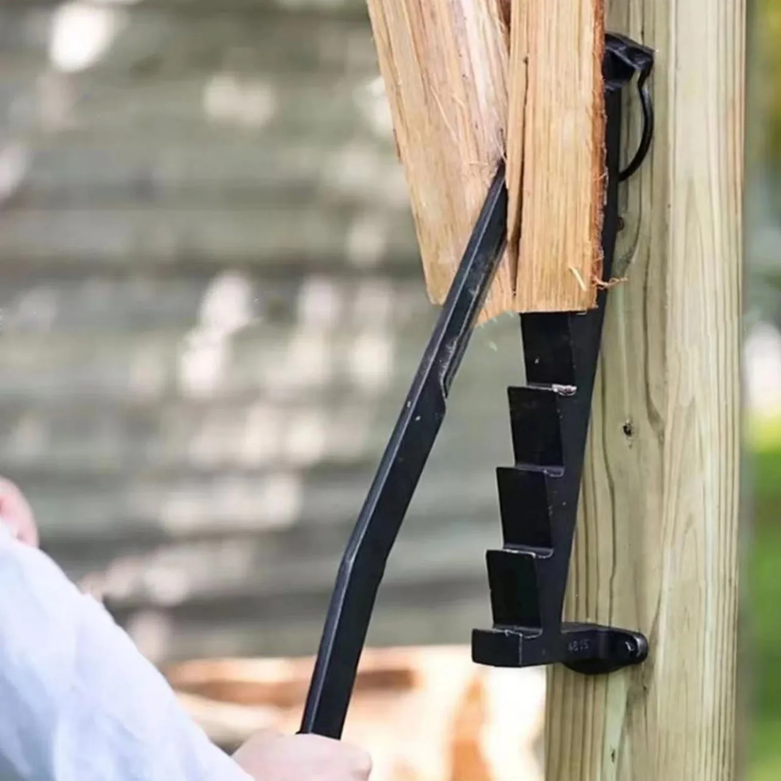 Wall mounted kindling splitter