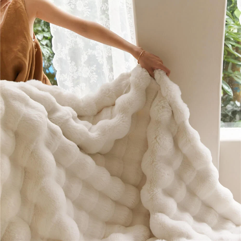 Premium Double Layer Thick Faux Lamb Fur Blanket