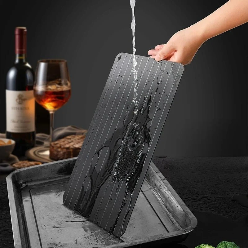 Aluminium thawing plate with an efficient grooved design for quick defrosting of frozen meat 3