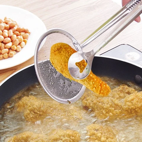 Multi-functional Filter Spoon Food Scooping Strainer in use